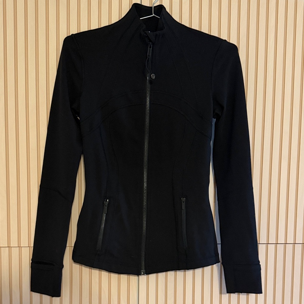 NWOT lululemon black jacket